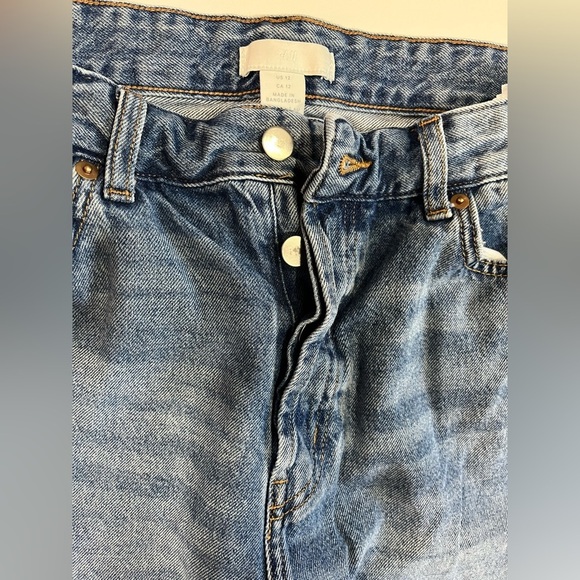 H&M High Waist Button Fly Ankle Length Cropped Mom Jeans Size 12 - Picture 2 of 5